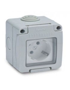 Base tt lateral estanco 16a-250v 19068